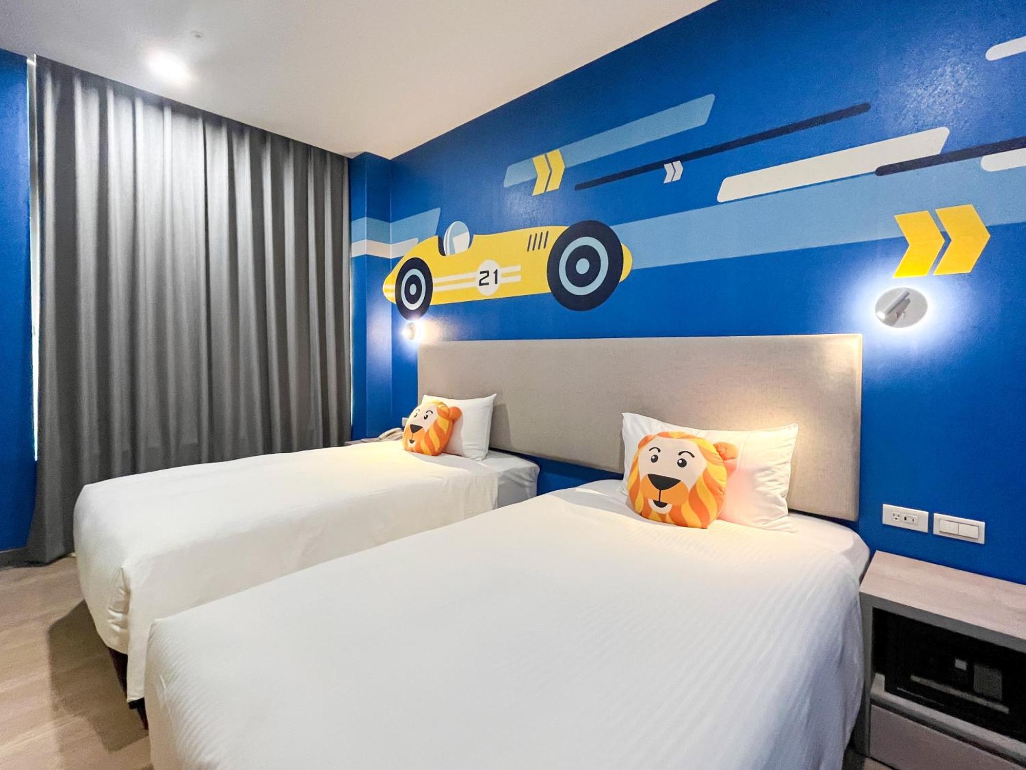 Holiday Garden Hotel Skm Park Kaohsiung Extérieur photo