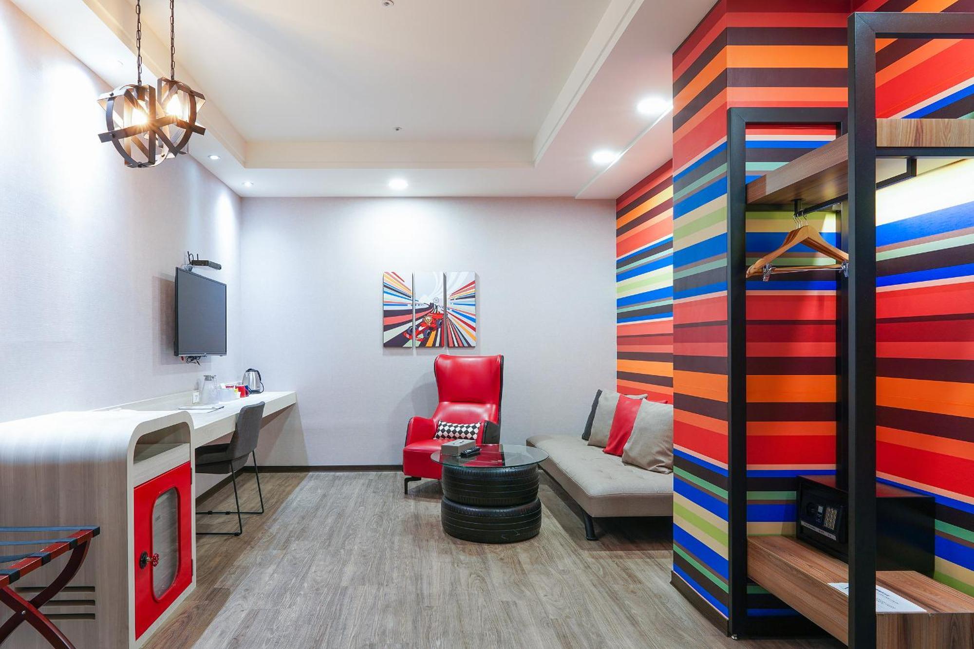 Holiday Garden Hotel Skm Park Kaohsiung Chambre photo