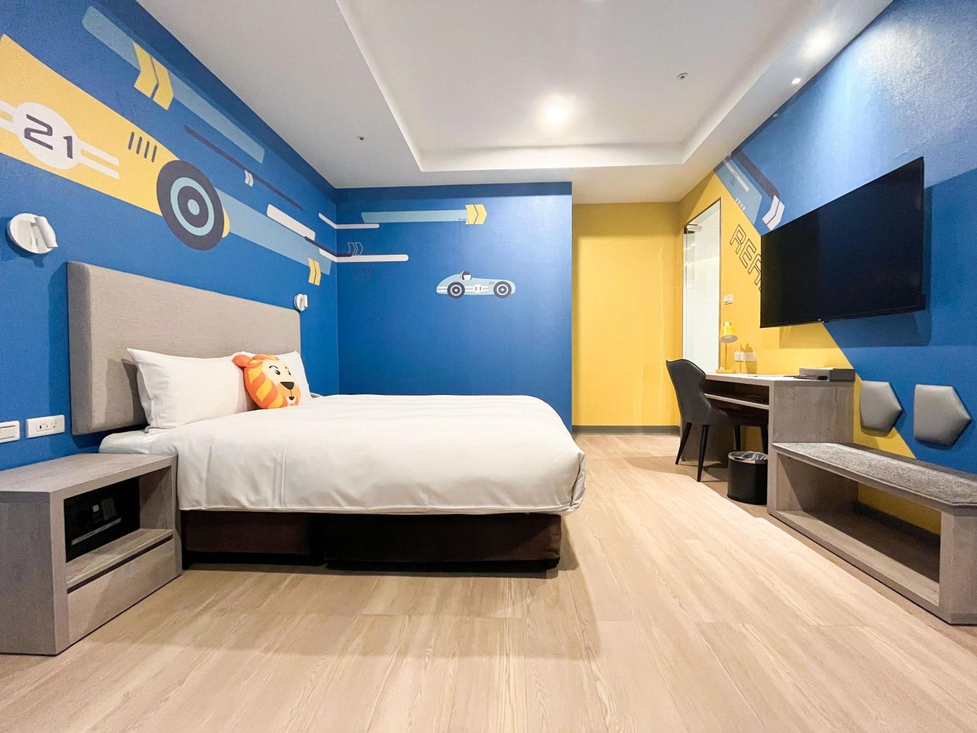 Holiday Garden Hotel Skm Park Kaohsiung Extérieur photo